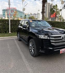 تويوتا لاندكروزر